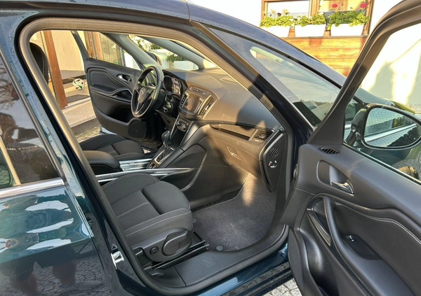 Opel Zafira cena 39600 przebieg: 236000, rok produkcji 2016 z Jawor małe 781